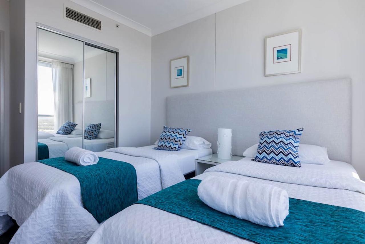 Apartment With Ocean Views Gold Coast Exterior photo